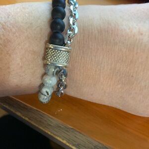 Gorgeous bracelet 6 1/2”*